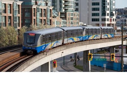  圖：11月23日，運輸聯網董事局和市長議會分別通過區域運輸大綱。圖為運聯的天車列車。（Trans Link）